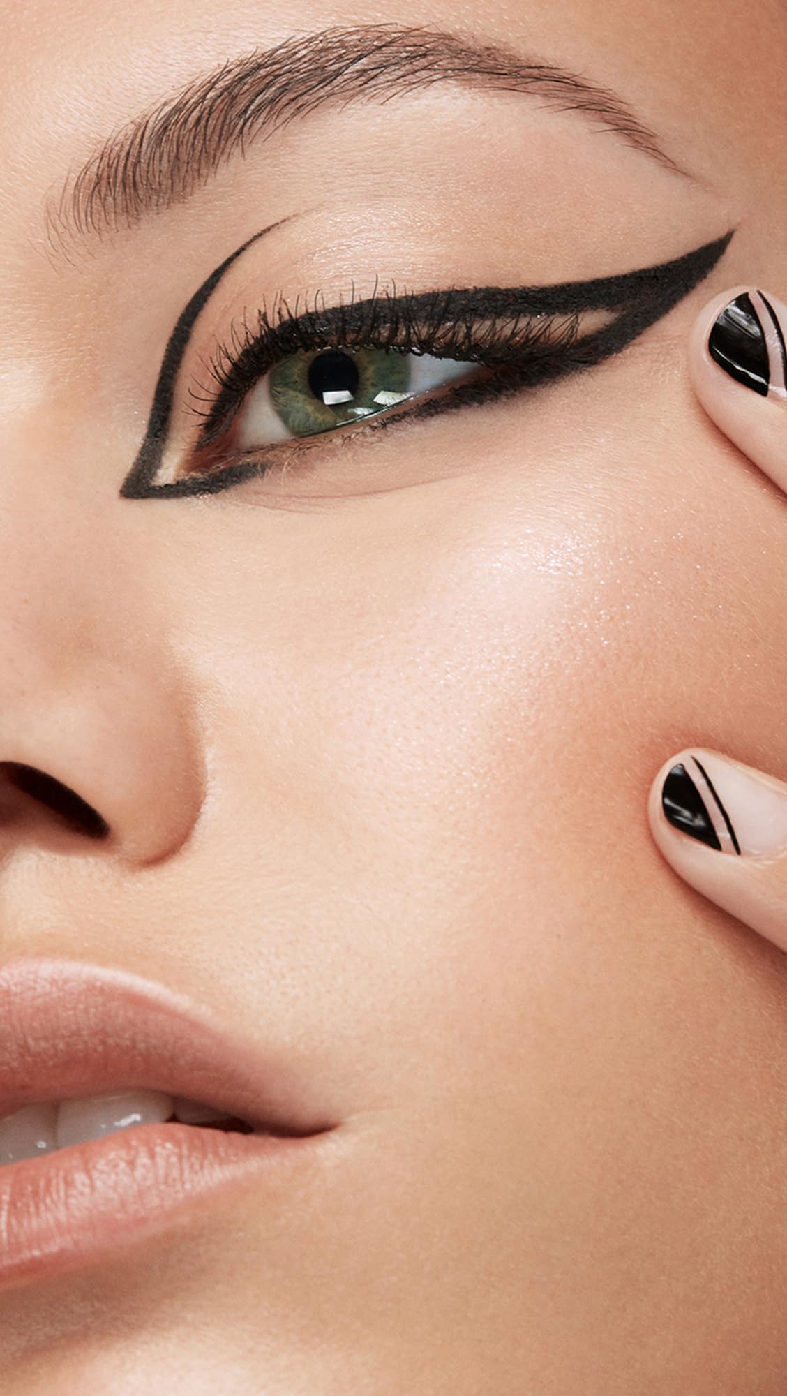 stila Stay All Day® Dual-Ended Waterproof Liquid Eye Liner, 0.033 fl. Oz, 1 Count (Pack of 1)
