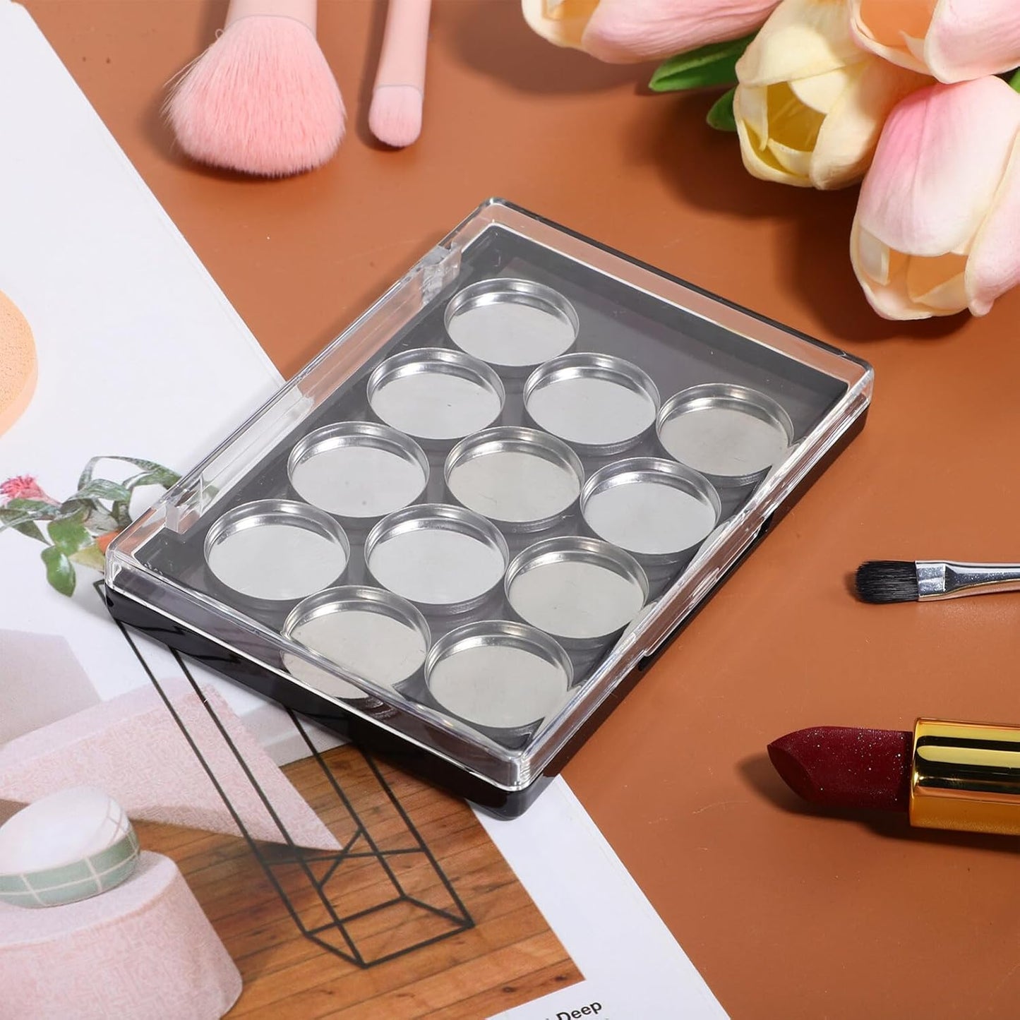 Empty Magnetic Eyeshadow Palette - 12 Metal Pans & Eyeshadow Brush | 11.00x7.50x1.50cm