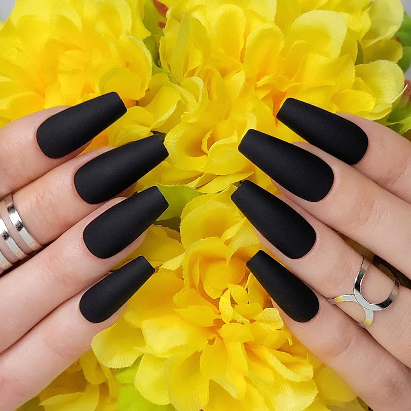 Press On Nails - Maroon Xtreme & Noir Matte Coffin | Trendy, Salon-Quality Reusable Nail Kit