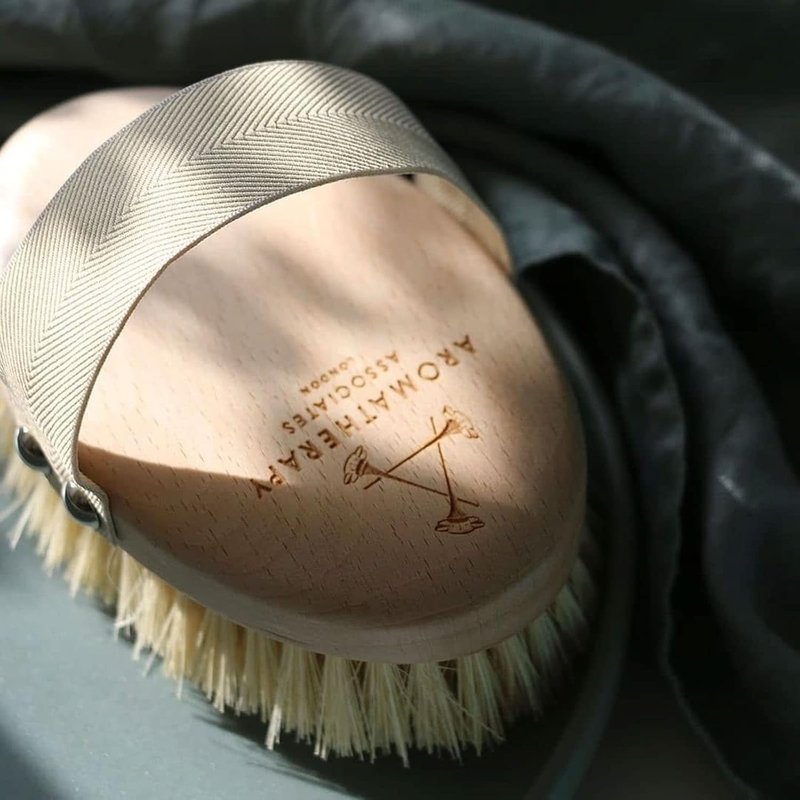 Aromatherapy Associates Revive Body Brush, Natural Dry Brush for Exfoliating Skin, Boost Circulation & Lymphatic Drainage, Anti-Cellulite Body Scrub Brush, 1 Count