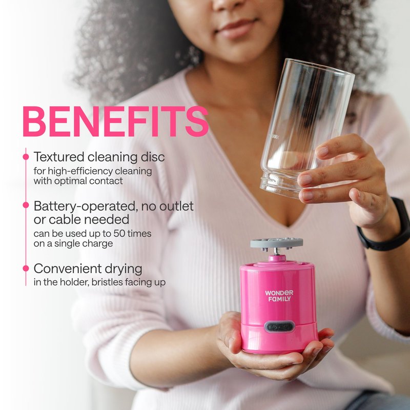 Electric Makeup Brush Cleaner – Automatic Brush Washer for Brushes & Sponges, USB Rechargeable Cleaning Machine with Silicone Disk, Portable Holder Stand (Pink) (Pink)