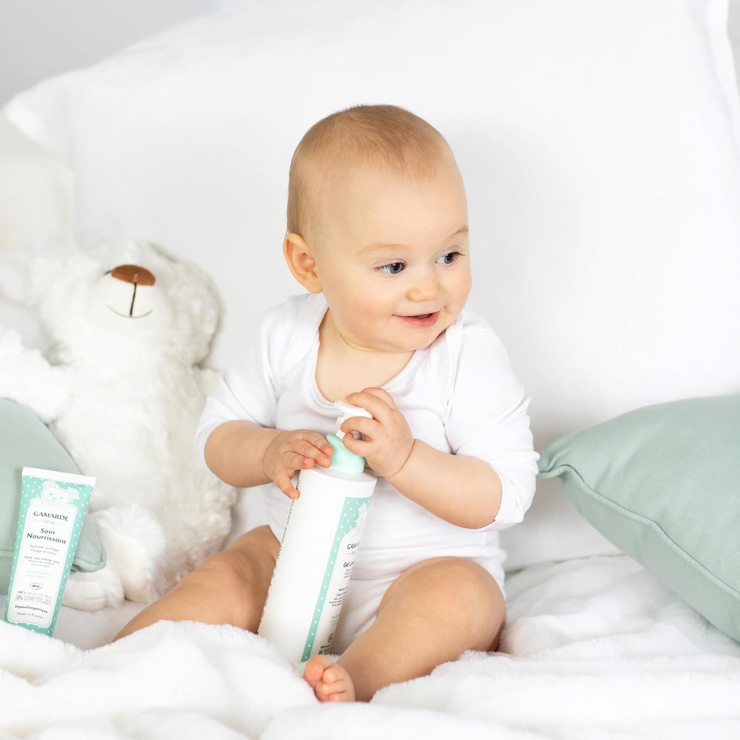 Gamarde Baby Cleansing Milk - No-Rinse Bath for Sensitive Skin - Soothes Redness & Removes Impurities | 13.52 oz
