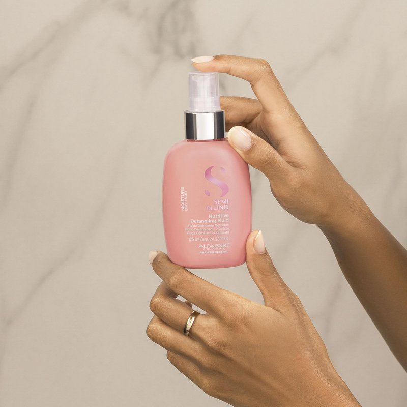 ALFAPARF MILANO Semi di Lino Moisture Nutritive Leave-In Hair Detangler Spray - Heat Protection - Professional Detangling Spray Conditioner for Dry Hair - Softens, Adds Shine (4.23 fl oz)