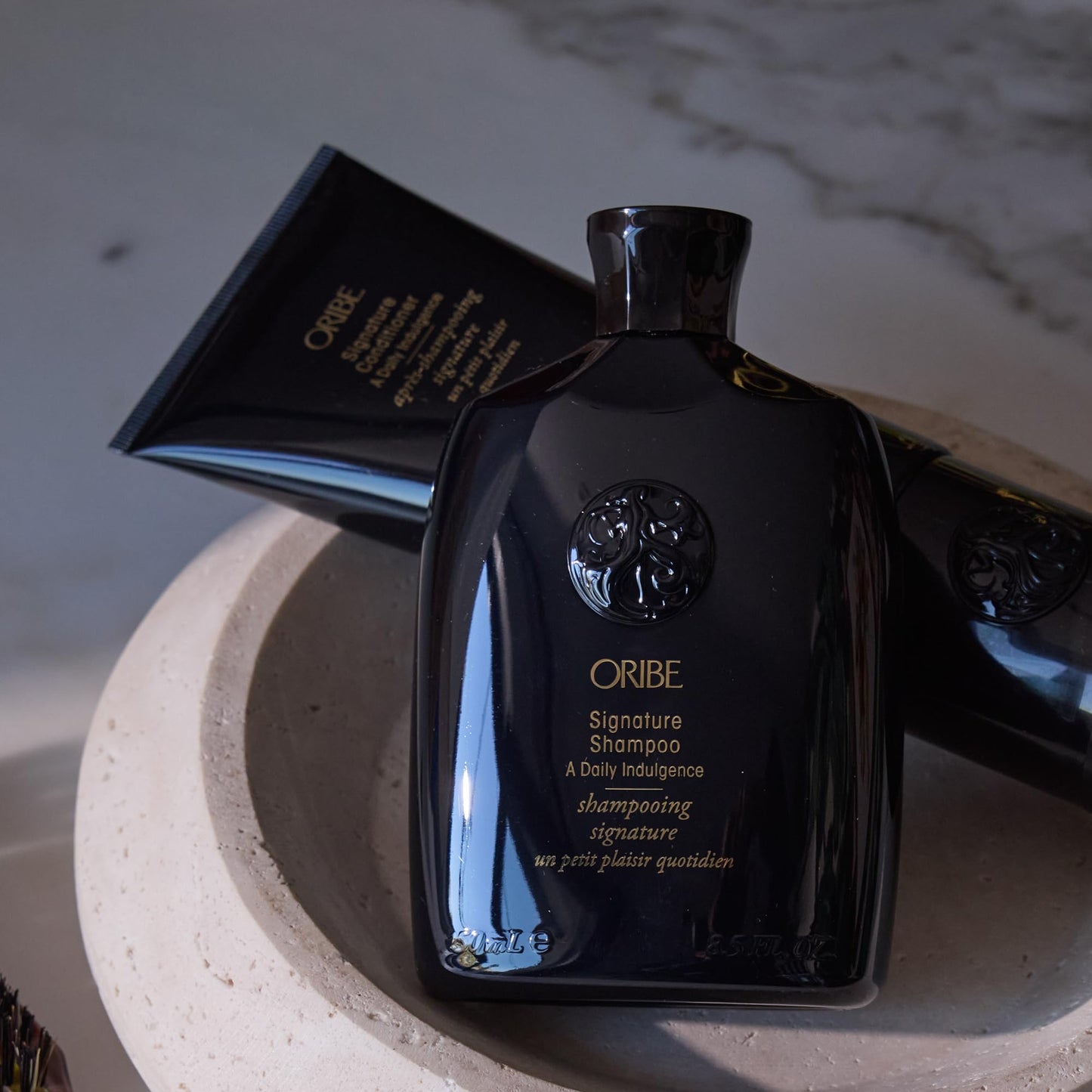 Oribe Signature Conditioner - Detangles, Hydrates & Repairs Hair - 6.8oz