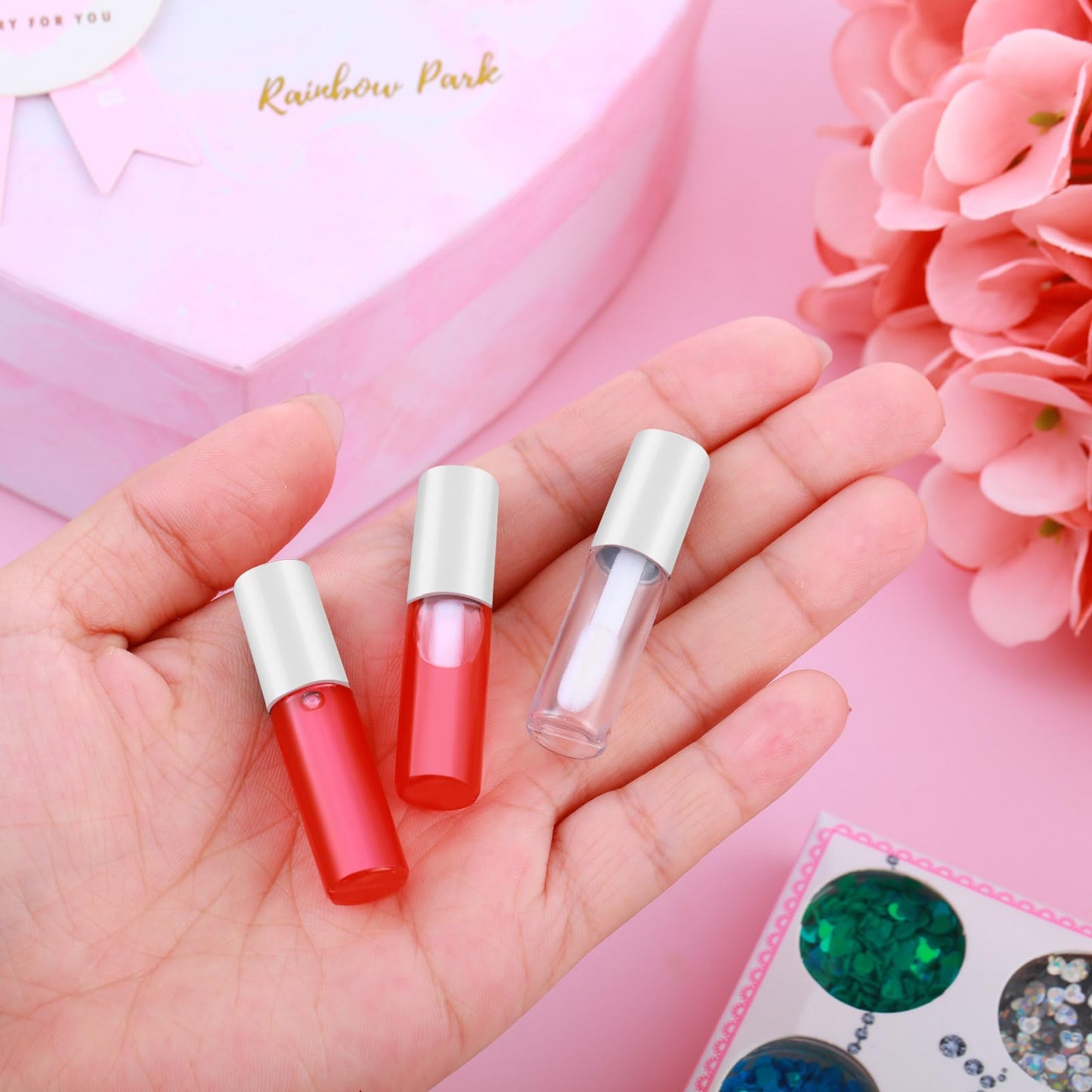 Patelai 100 Pieces Clear Mini Lip Gloss Tube Refillable Empty Lip Balm Gloss Containers Bottles Transparent Mini Lipstick Containers for Women DIY Makeup(White,3ml)