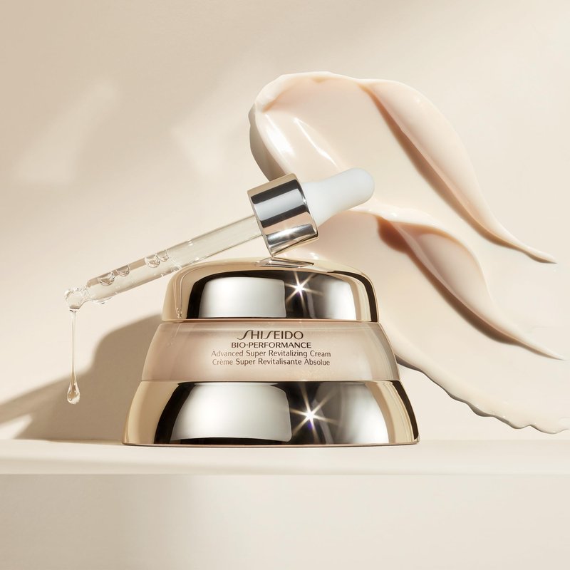 Shiseido Bio-Performance Advanced Super Revitalizing Cream - 50 mL - Anti-Aging Moisturizer - Reduces Appearance of Fine Lines & Wrinkles, Provides Long-Lasting Hydration