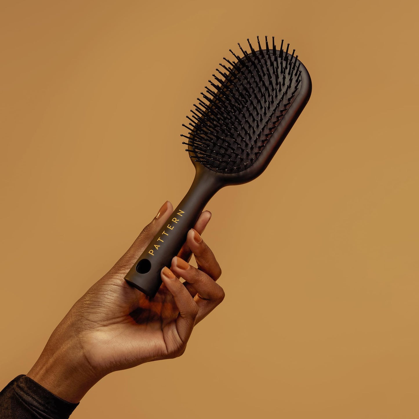 PATTERN Beauty by Tracee Ellis Ross Paddle Brush - Heat-resistant Nylon Bristle Brush for Curly, Coily & Tight Textured Hair