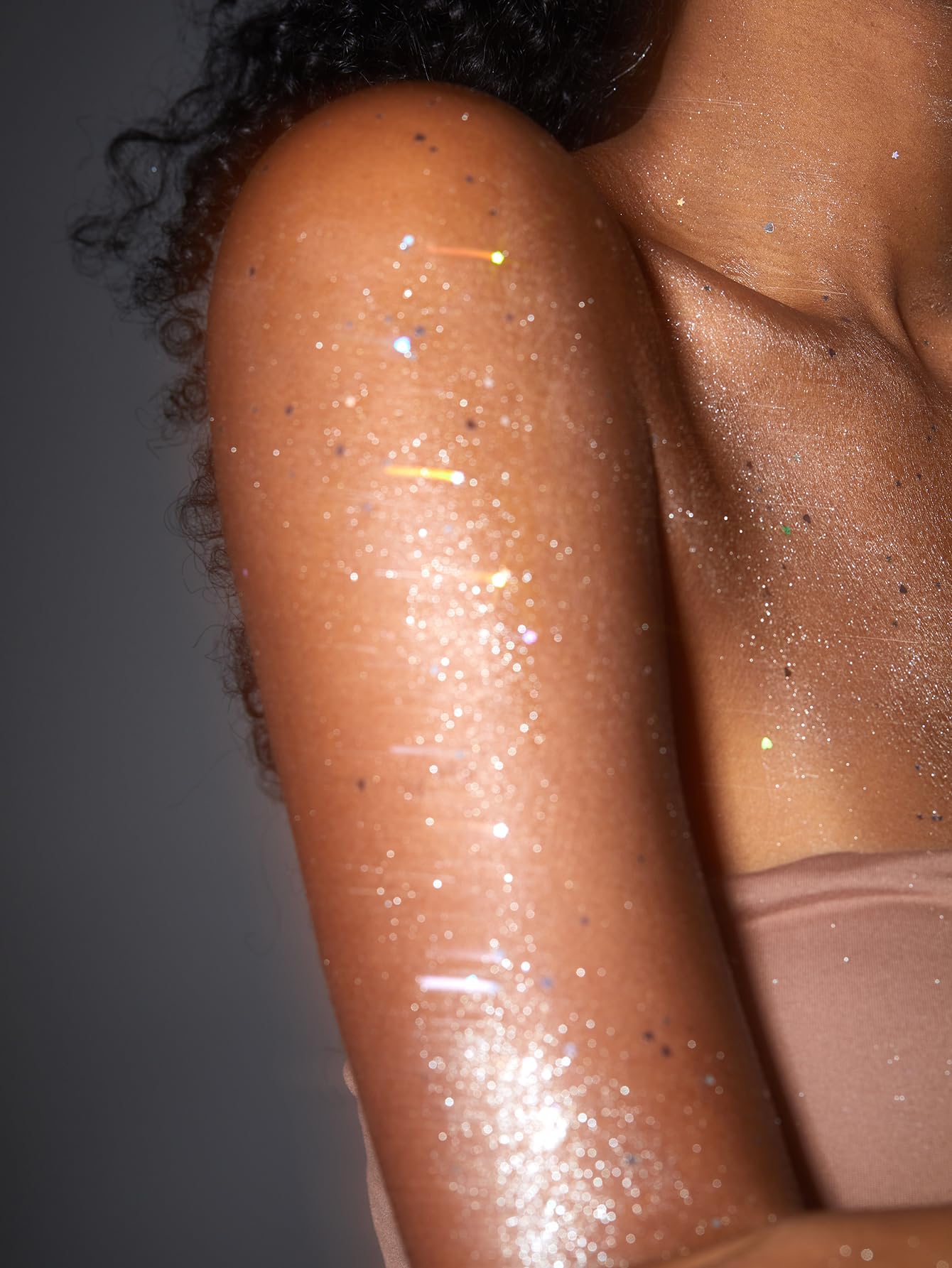 SHEGLAM Party Starter Body Highlighter Glitter Gel Quick-Drying and Non-Sticky Glitter Spray Liquid Highlighter for Face, Hair, Body - Ice Breaker