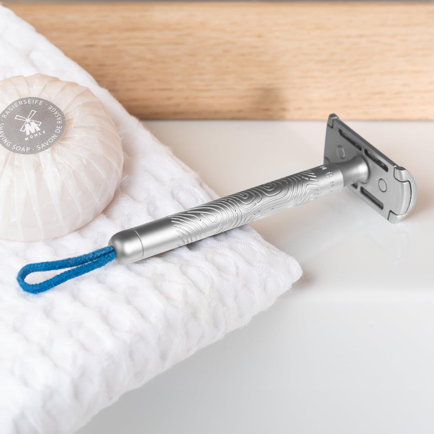 Companion Safety Razor by MHLE