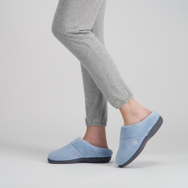 isotoner Women's Classic Clog Slippers with Memory Foam Comfort and Non-slip Sole Slipper, Blue Fog, 6.5-7