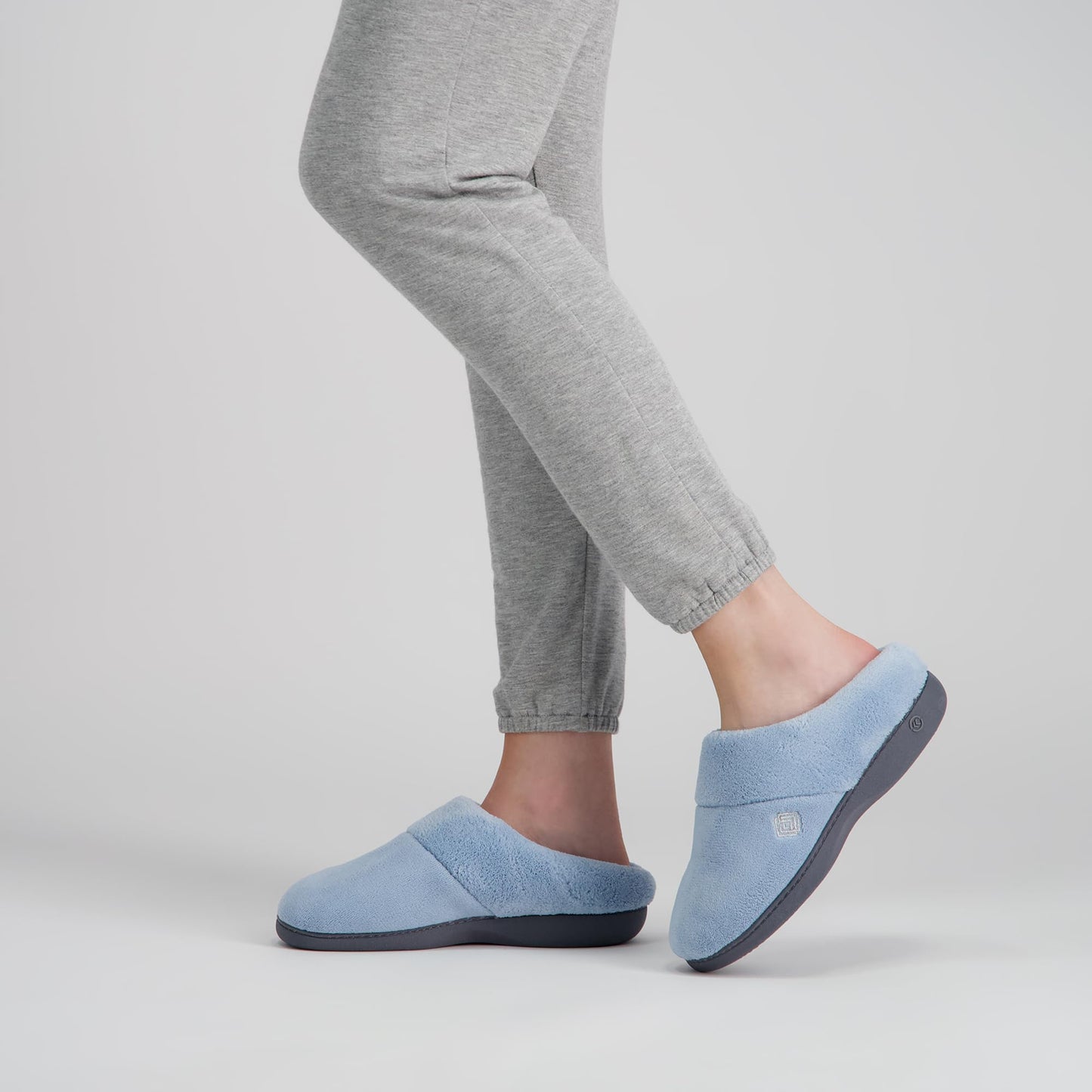 isotoner Women's Classic Clog Slippers with Memory Foam Comfort and Non-slip Sole Slipper, Blue Fog, 6.5-7