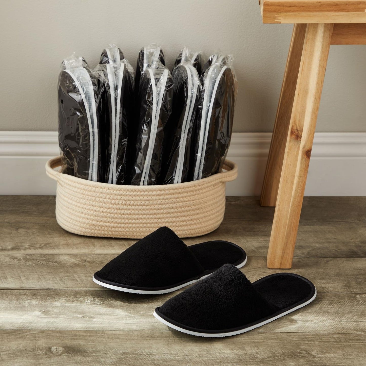 Juvale Disposable Slippers for Guests - Plush-Lined House, Indoor & Travel Slippers - Slip-Resistant Spa Shoes for Women & Men - 12 Pairs, Women 12/Men 11, Black