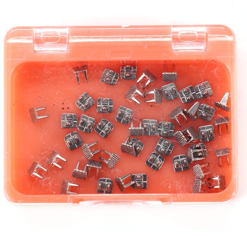 50Pcs/Box Dental Orthodontic MIM 80Mesh Bite Opener Wings Tongue Tamers Bite-Builder Bondable Hinge (Tongue Tamers)