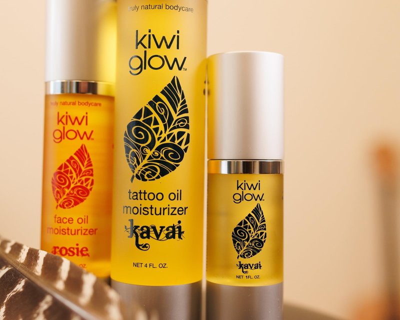 Kiwi Glow Rosie Vegan Face Oil – Fast-Absorbing Anti-Aging Glow Serum for Balanced Radiant Skin – Plant-Based Rose Clary Sage Sesame – Cruelty-Free USA Made – 1.7 oz