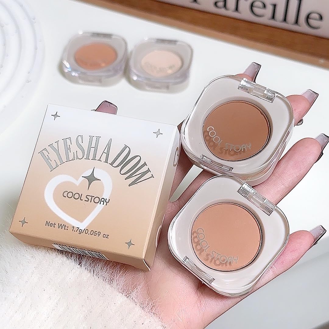 Nude Whisper Single Eyeshadow for Mature Skin - Soft Matte Beige, Ultra-Pigmented & Blendable Cream for Everyday Makeup