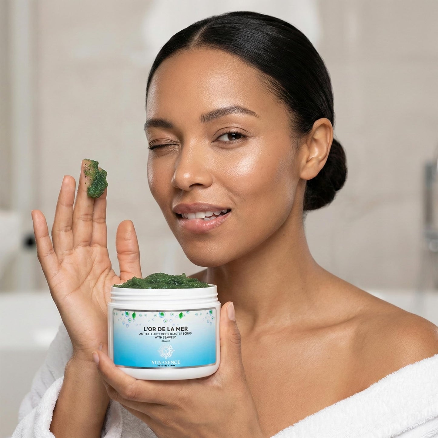 YUNASENCE L'OR DE LA MER Organic Anti Cellulite Body Blaster Scrub with Sea Salt, Seaweed, Lemongrass 13oz Smoothing Exfoliating Moisturizing Skin Massage Treatment.