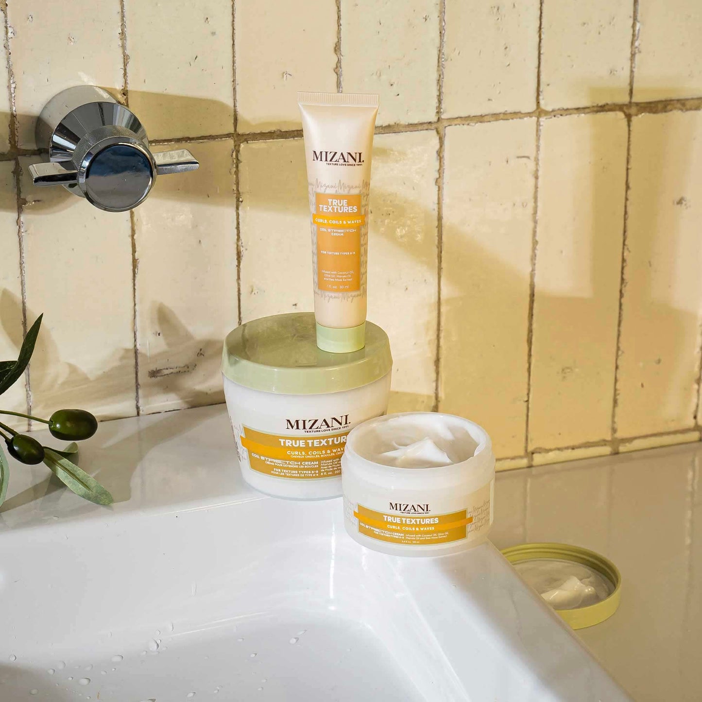 Mizani True Textures Coil Stretch Cream - Soft Hold Curl Shamping Cream, Non-Drying For Curly & Coily Hair