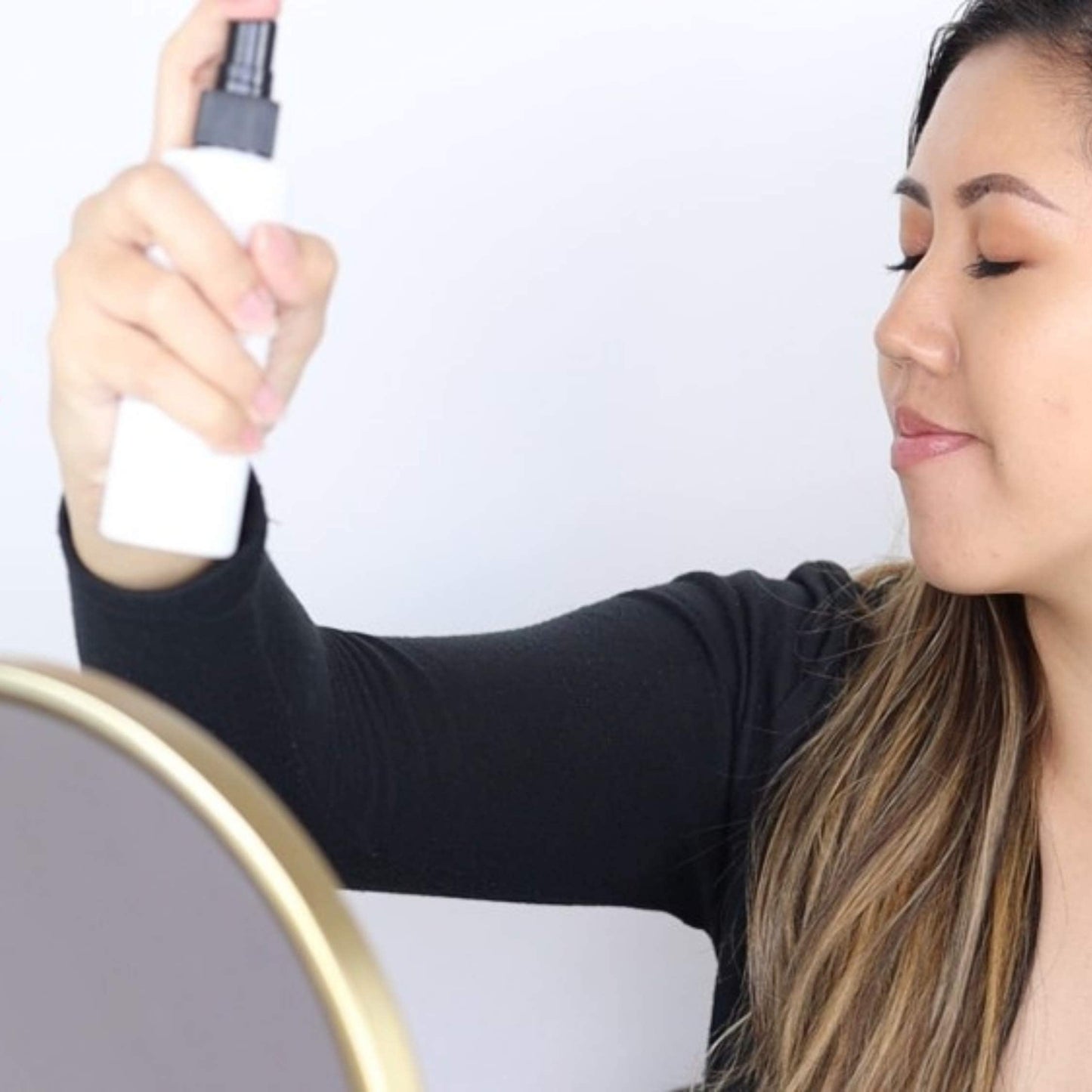 Elizabeth Mott - Thank Me Later Face Makeup Setting Spray and Queen of the Fill Clear Sculpting Brow Gel (2-Pack Bundle)