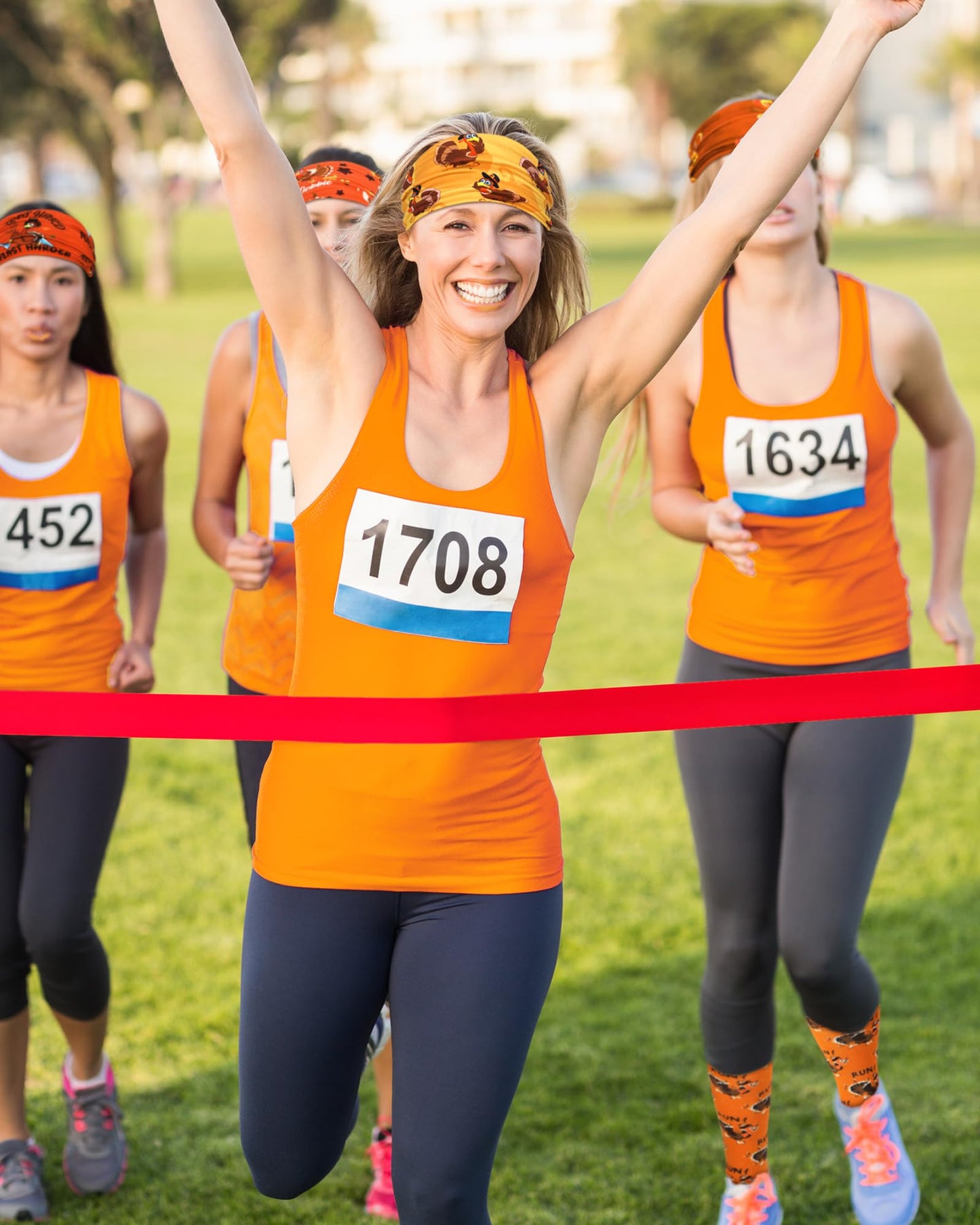 ShinyMatch 18 Pcs 18 Pcs Thanksgiving Turkey Trot Costume Set Turkey Sports Headbands Running Socks for Men Women