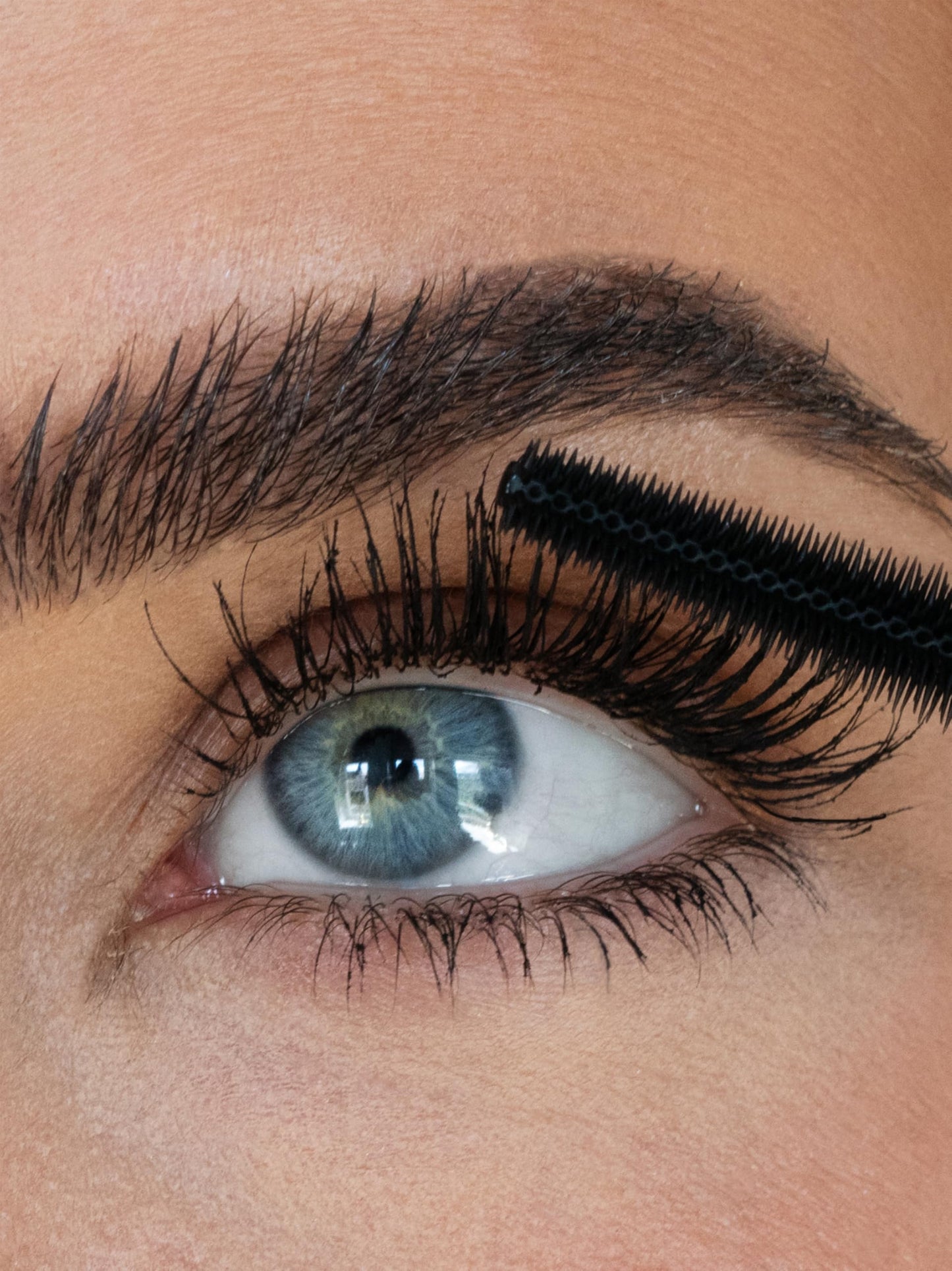 SWEED - Cloud Mascara | Flake-Free, Smudge-Proof, Volumizing | Vitamin B5 | Vegan, Cruelty-Free, Clean Beauty (Black, 0.4 oz | 12 ml)