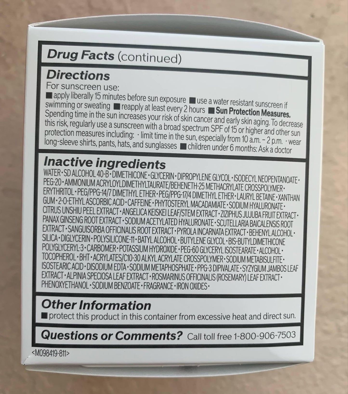 Shiseido Essential Energy Hydrating Day Cream Broad Spectrum SPF 20 - 50 mL - Visibly Reduces the Look of Pores & Fine Lines - With Hyaluronic Acid - 24-Hour Hydration - All Skin Types