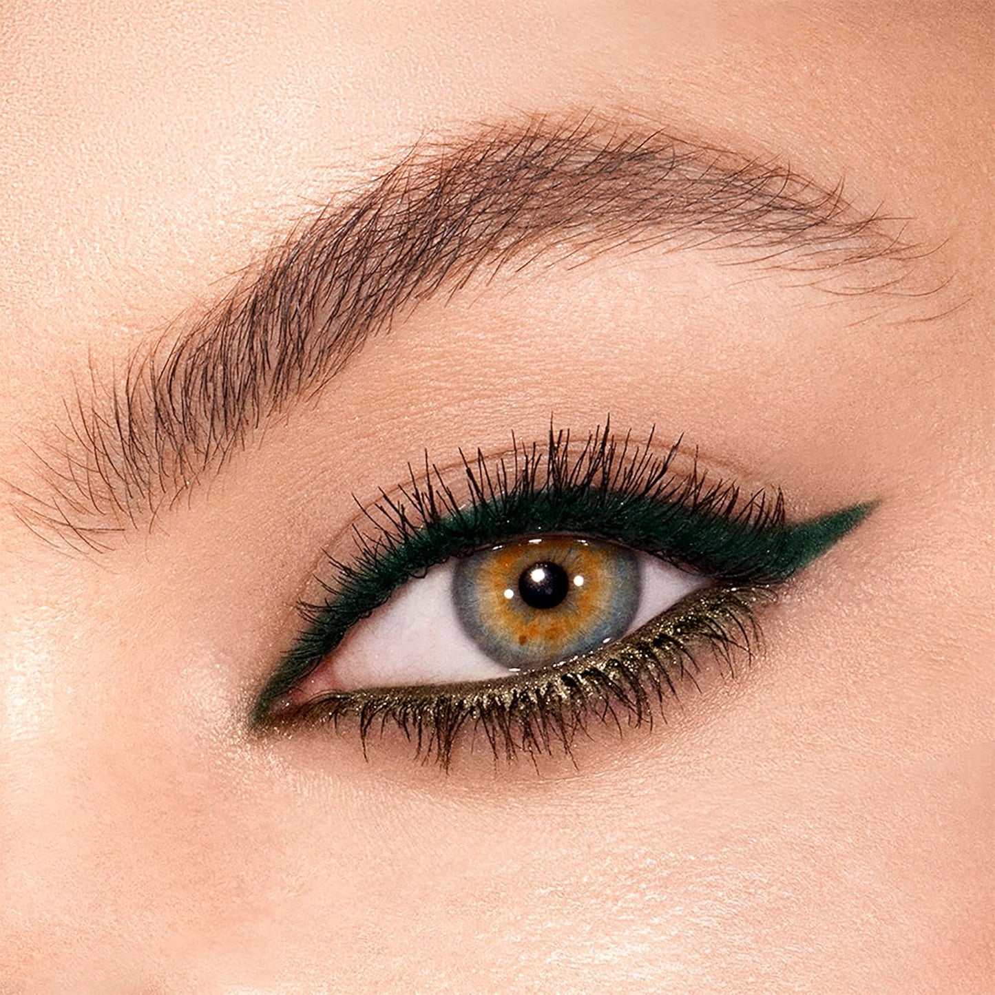 Charlotte Tilbury Magic Eyeliner - Waterproof Pencil with Matte & Metallic Finishes | Long-Lasting, Smudge-Proof Formula
