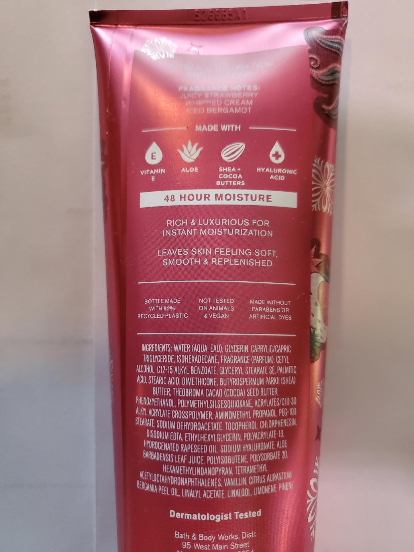 Bath & Body Works Women's Strawberry Snowflakes Body Gel Wash, Lotion and Ultimate Hydration Cream 3 Piece Set