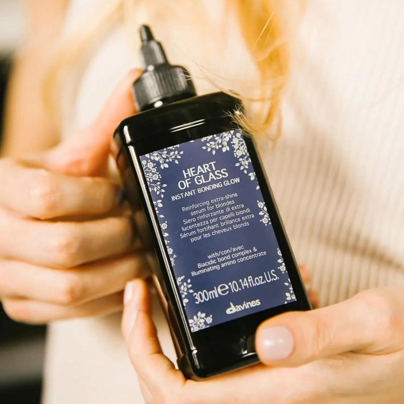 Davines Heart of Glass Instant Bonding Glow Serum - Fast-Acting Reinforcing Formula for Blonde Hair | 10.14 Fl Oz