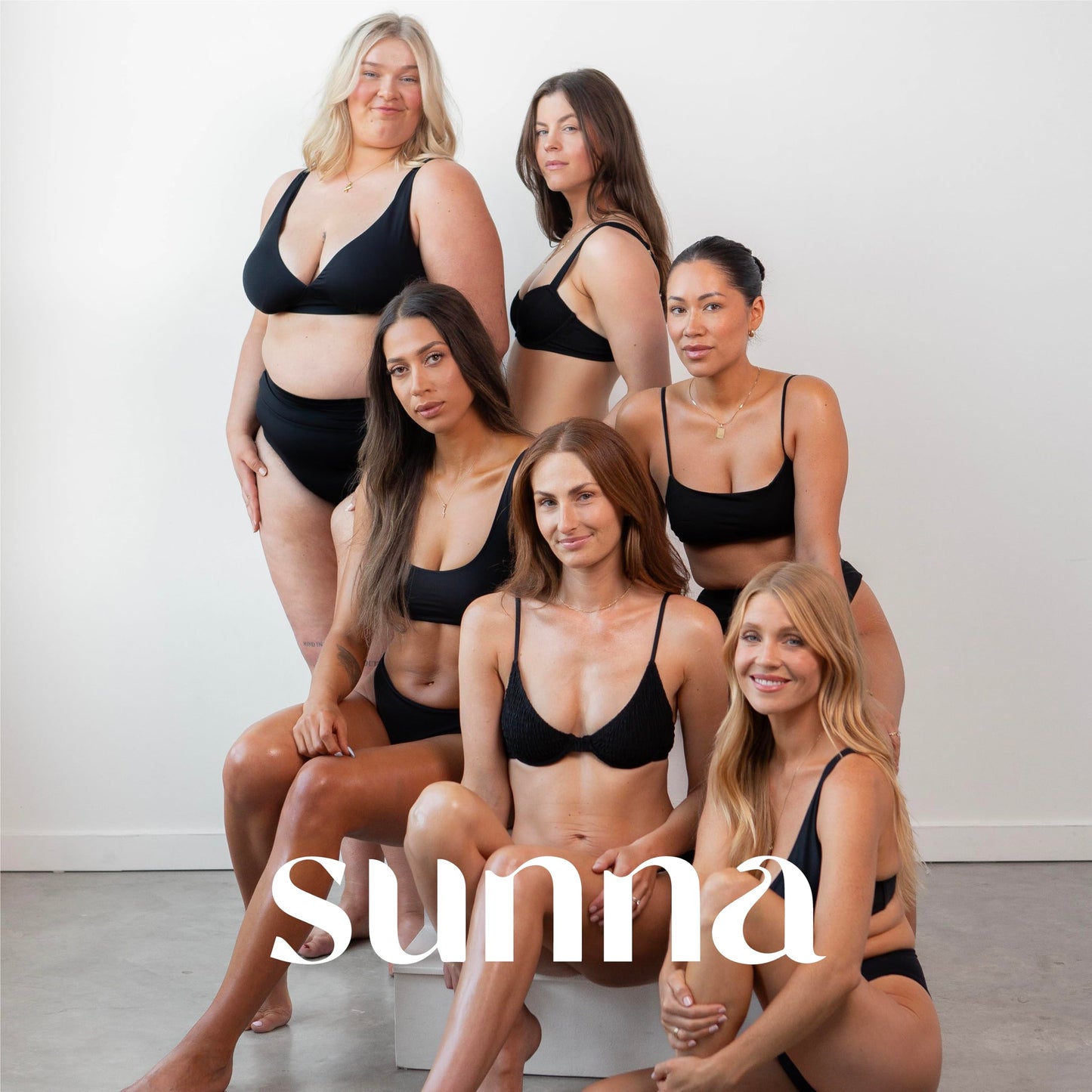 Dark Express Self Tanning Mousse by SunnaTan - Self Tanner Mousse with Natural Ingredients - Lightweight Formula - Vegan & Paraben Free - Made in Canada (210ml)