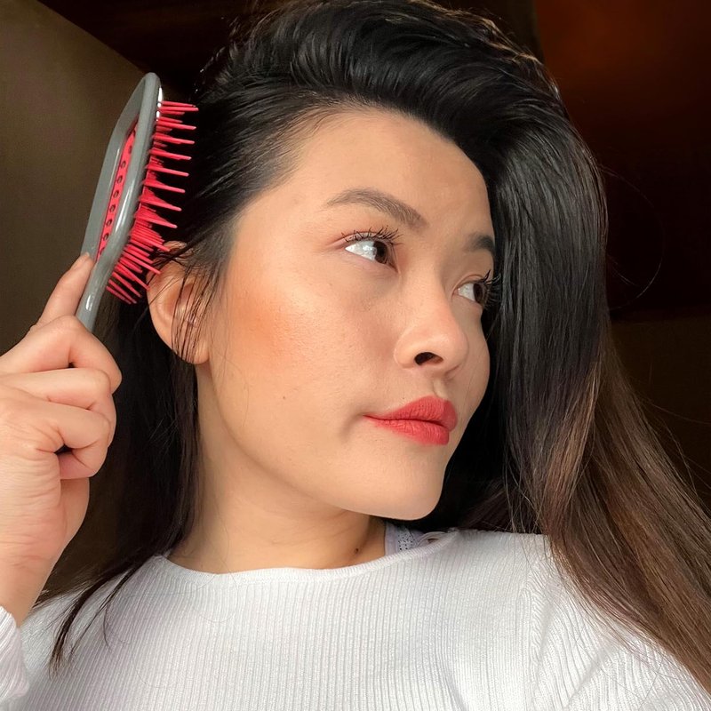 FHI Heat Detangling Brush - Pain-Free Brushing for All Hair Types | Durable DuoFlex Bristles, Lightweight Handle