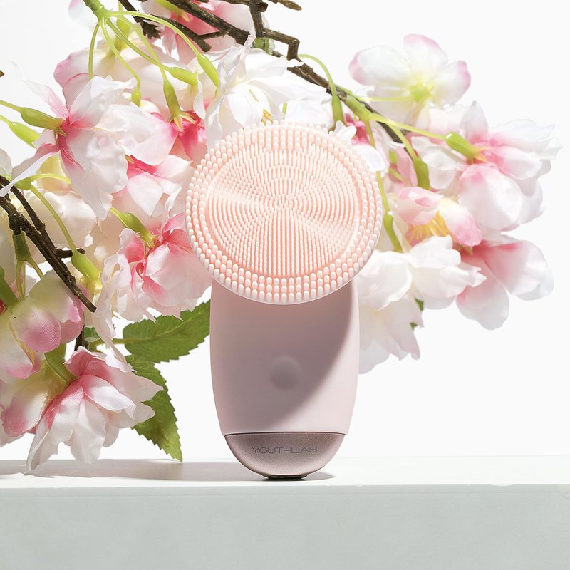 YOUTHLUX SoniGlow Silicone Face Scrubber/Facial Cleansing Brush – Electric Vibrating Skincare Scrubber Tool for Deep Pore Cleansing, Gentle Massage, Makeup Removal, Waterproof and Rechargeable (Pink)