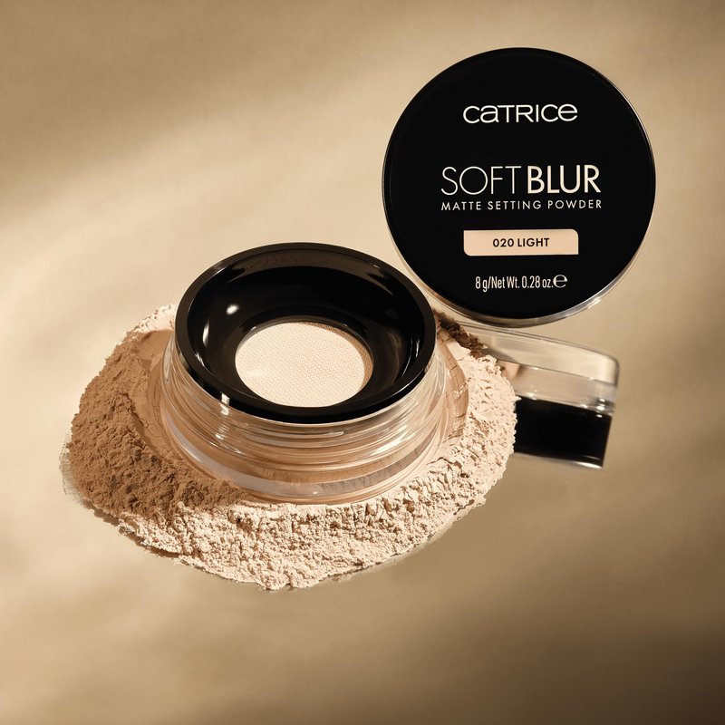 Catrice Soft Blur Loose Setting Powder, Matte Blurring Face Powder, Lightweight, Blurs Pores & Imperfections, No Flashback, Fragrance Free, Vegan & Cruelty Free, 0.28 oz (020 | Light)