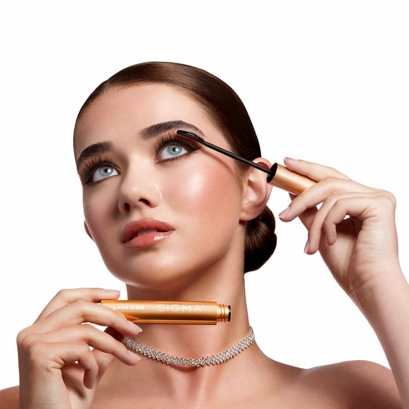 Sigma Beauty Lash Icon Lengthening & Volumizing Tubing Mascara (Black) — Smudge Resistant Mascara with Curved Wand, Lightweight Buildable Formula for Defined, Lifted Lashes and All Day Wear
