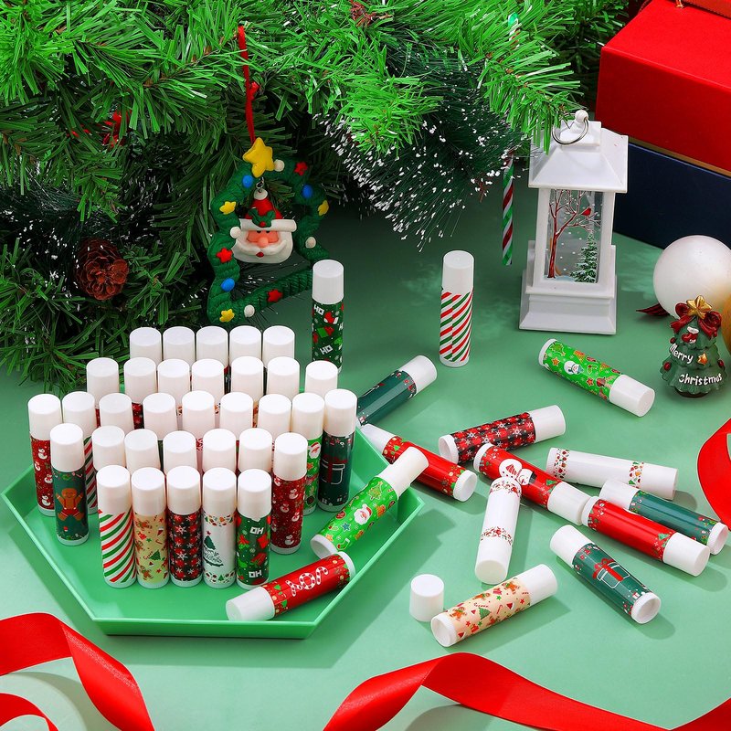 Maxcheck 48 Pcs Christmas Lip Balm Bulk Mini Candy Cane Lip Balm Moisturizing Gift Christmas Stocking Stuffers for Xmas Party Gifts Coworker Staff Employee Appreciation Gifts(Classic)