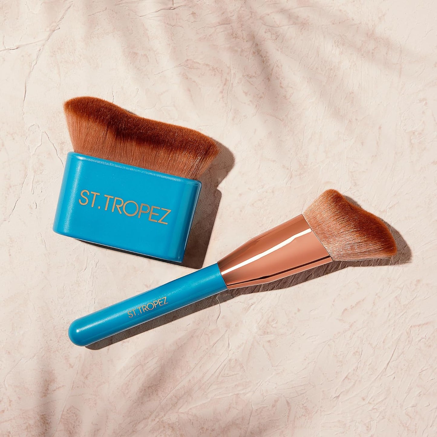 Ultimate Flawless Tan Body Brush - St. Tropez Self-Tanning Tool | 1 Count