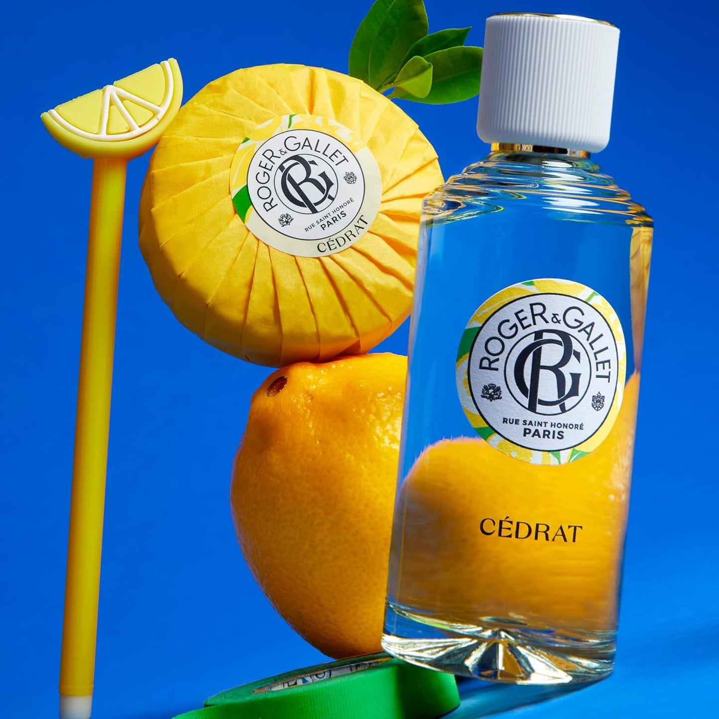 Roger & Gallet Fragrant Water Spray - Refreshing Eau Fraîche Body Mist with Natural Ingredients | Cédrat - Citron | 3.3 Oz.
