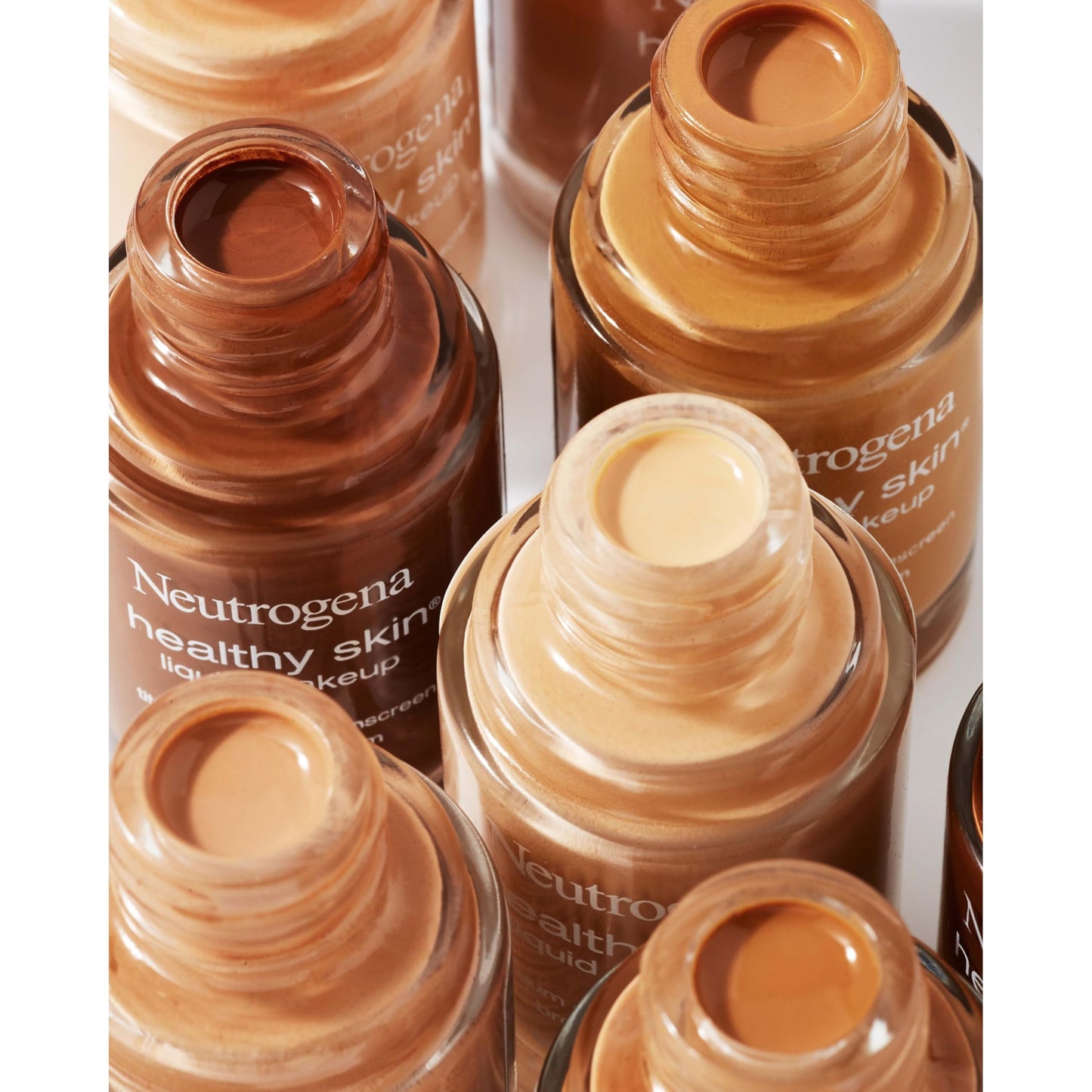 Neutrogena Healthy Skin Liquid Foundation Makeup with Broad Spectrum SPF 20 Sunscreen, Lightweight, Medium Coverage Makeup with Sunscreen and Pro-Vitamin B5, Caramel 105, 1 fl. oz