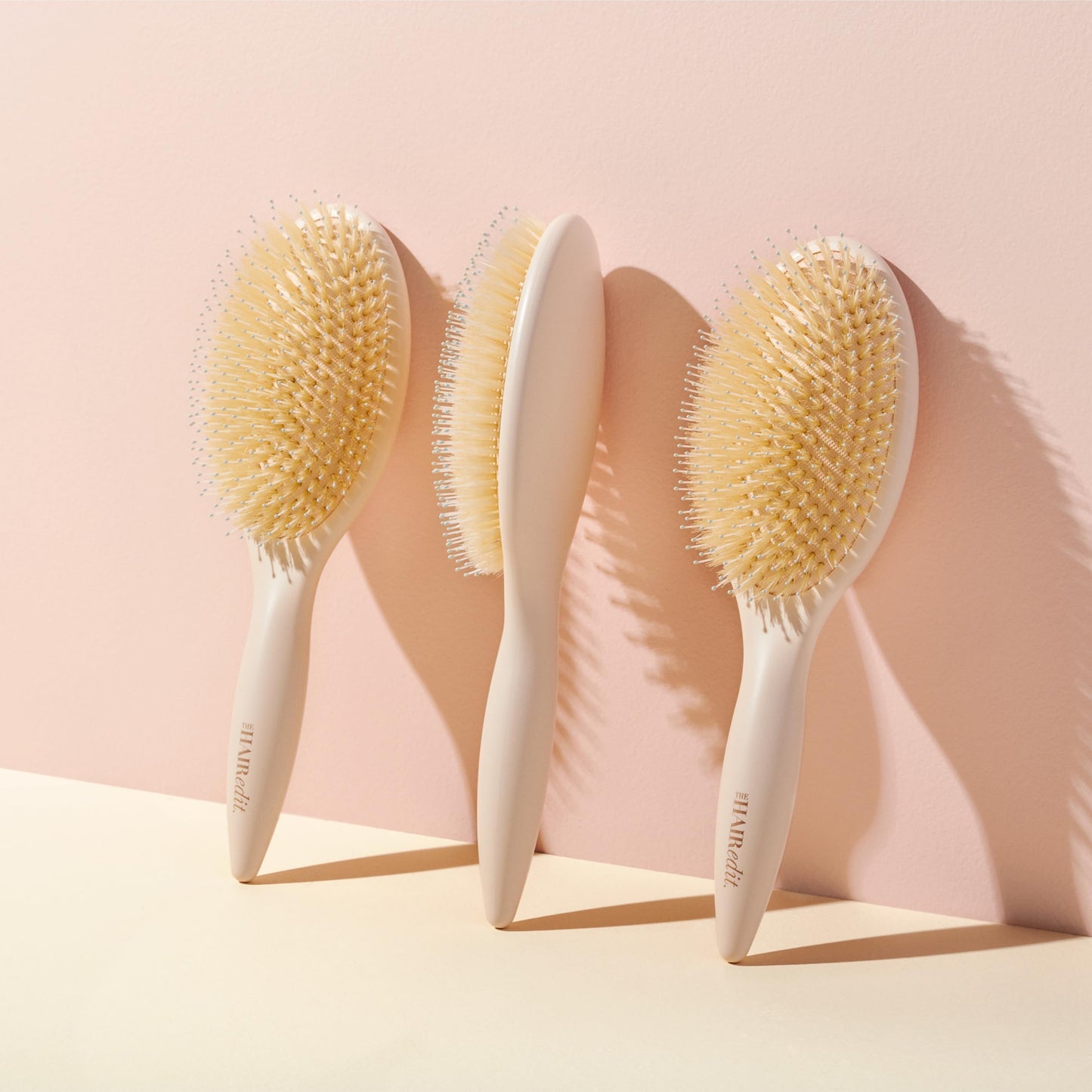 The Hair Edit Finish & Shine Boar Bristle Hair Brush, Detangling & Smoothing Hair Brush with Boar Bristles & Ball-Tipped Nylon Pins, Tames Flyaways, Adds Shine & Polishes Dry Hair, Lightweight, Cream