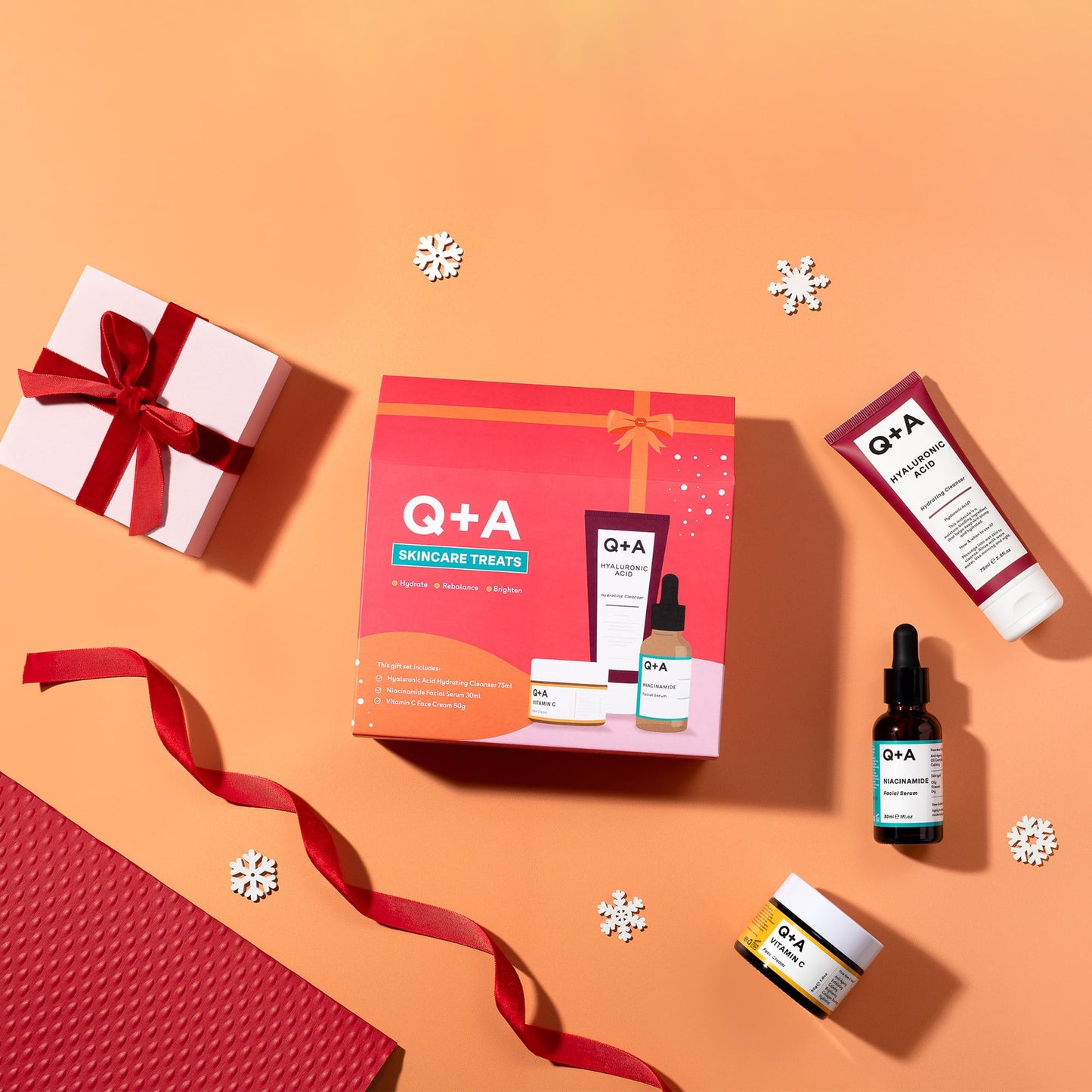 Q+A Skincare Treats Gift Set, 3-Step Routine for Healthy, Radiant Skin, Hydrating Facial Cleanser (75ml), Niacinamide Serum (30ml) & Vitamin C Face Cream (50g), Stocking Stuffers