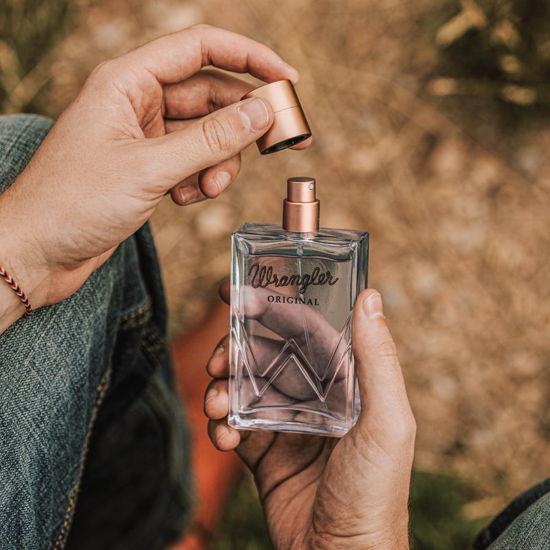 Tru Western Wrangler Original Men’s Cologne Spray, Grapefruit, Mandarin, Lavender, Cinnamon, Patchouli, Vetiver & Warm Resin Notes, 2.5 fl oz (74 ml)
