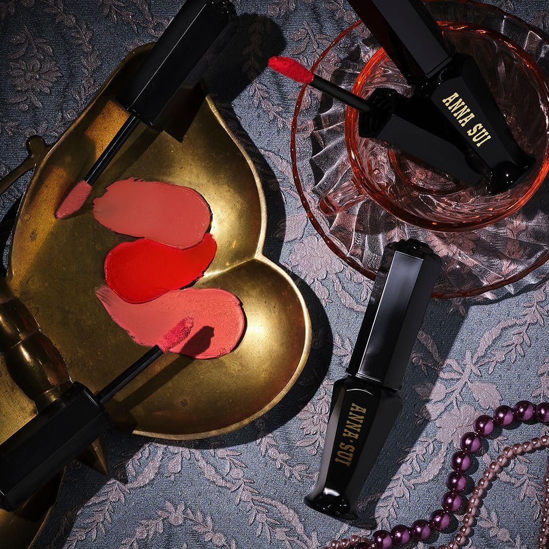 ANNA SUI Everlasting Rouge, Matte Finish Lipstick, Vibrant Color, No Smudging, Long-Lasting Wear, 402 Burning Red, 0.24 oz
