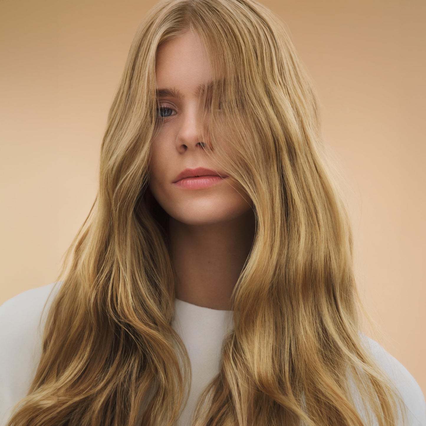 Wella Professionals ULTIMATE SMOOTH Conditioner | Treatment for Dry & Frizzy Hair | With Squalane & Omega 9 | 6.7 Fl Oz