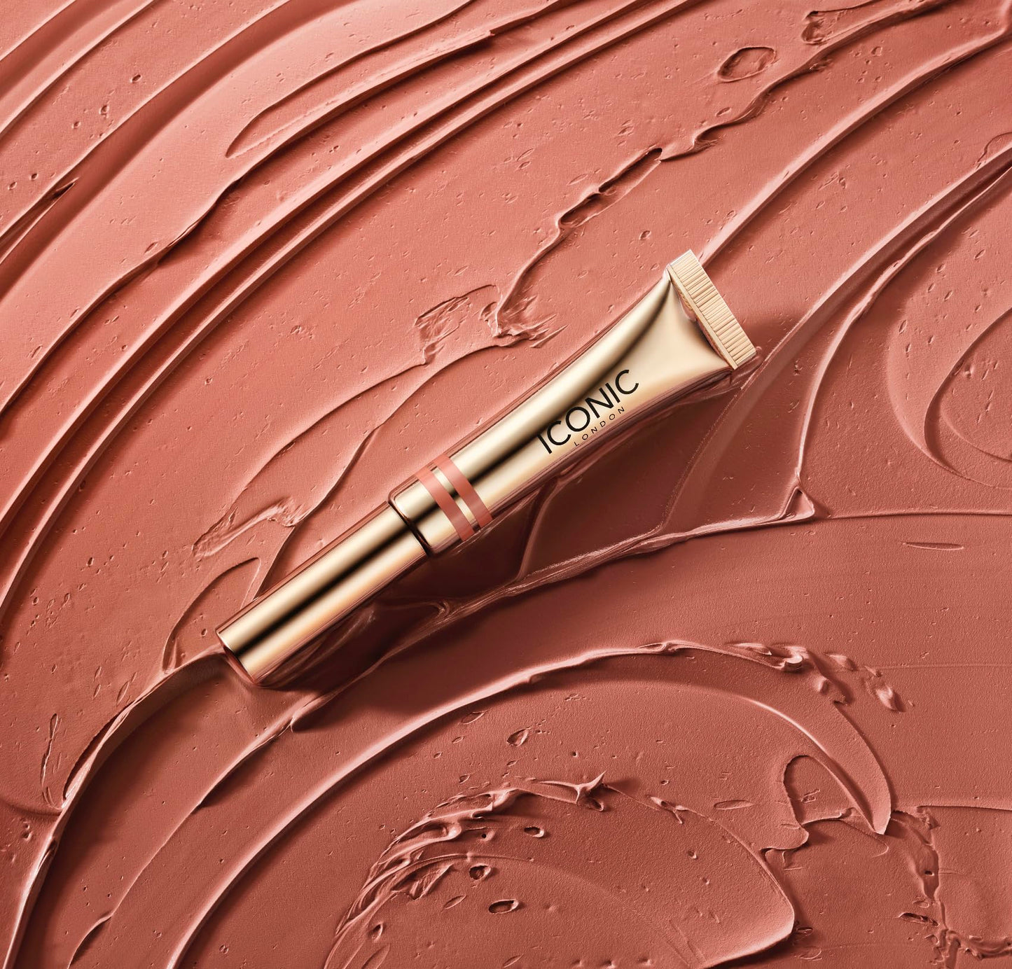 ICONIC LONDON Cloud Kiss Matte Lip Mousse | Matte Liquid Lip Colour, Cruelty-Free, Vegan Makeup, Show Off