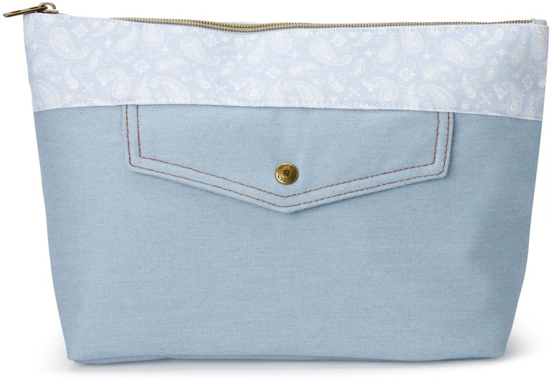 Lucky Brand Blue Makeup Bag Cosmetics Organizer Travel Essentials Top Zip Pouch Western Cowgirl Pocket Denim Blue Jean