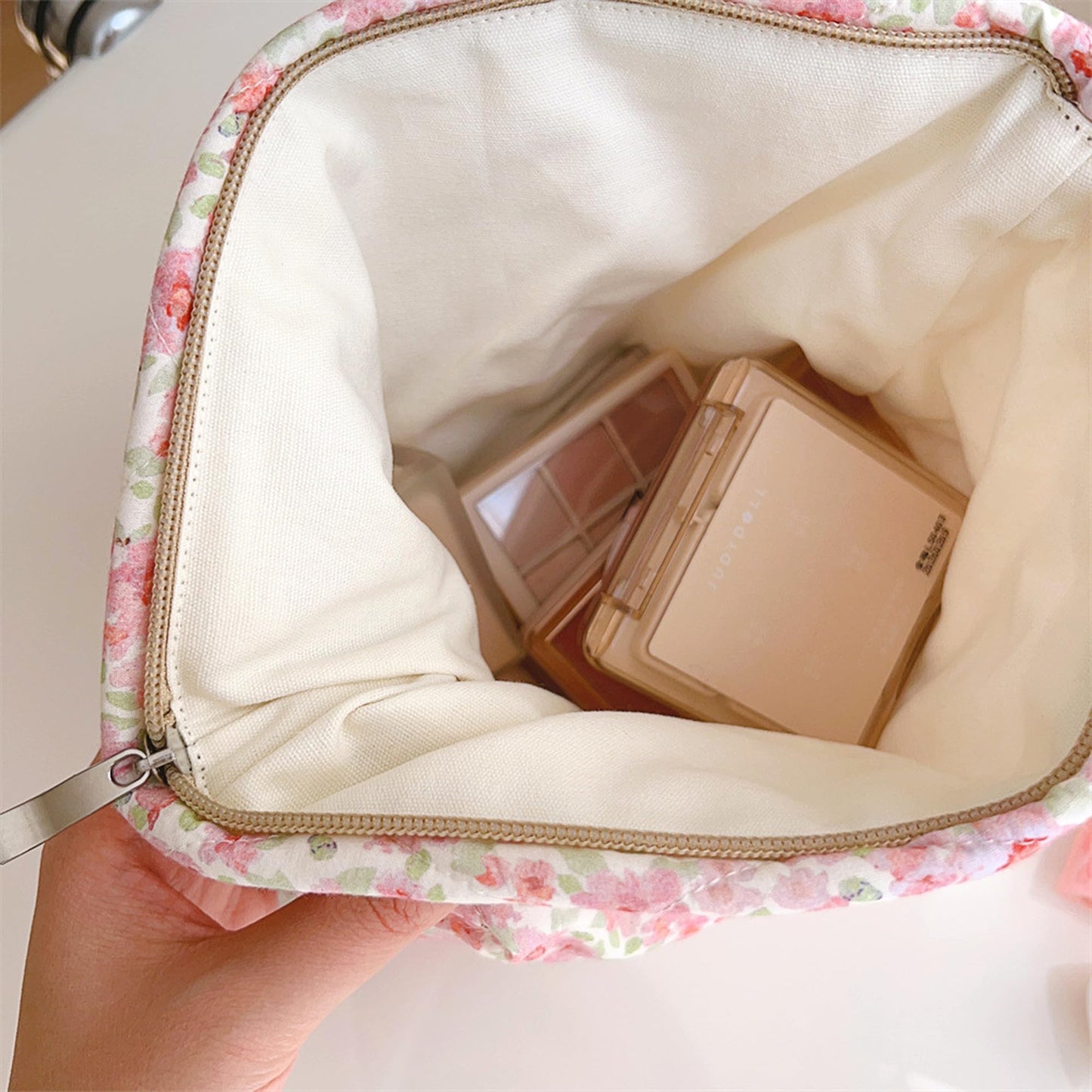Sminra 2 Pcs Floral Makeup Bag Large Travel Cotton Quilted Cosmetic Makeup Bag Organizer, Cute Coquette Aesthetic Zipper Portable Pouch Purse Storage Toiletry Bag for Women Girls accessories