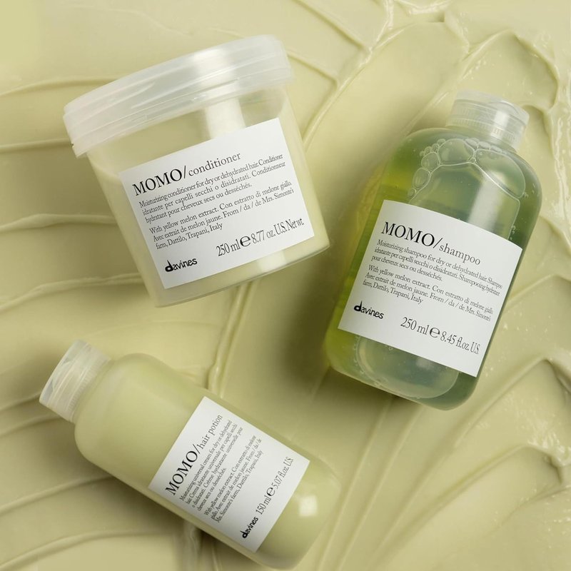 Davines MOMO Shampoo, Nourishing Gentle Cleansing Action for Dry and Dehydrated Hair - Promoting Lasting Hydration, Softness, and Shine with Cartucciaru Melon Extract, 8.45 Fl Oz