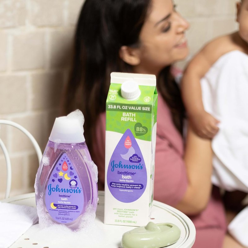 Johnson's Baby Bedtime Bath - Relaxing NaturalCalm Aromas, Hypoallergenic & Tear-Free | 33.8 fl. oz Value Size