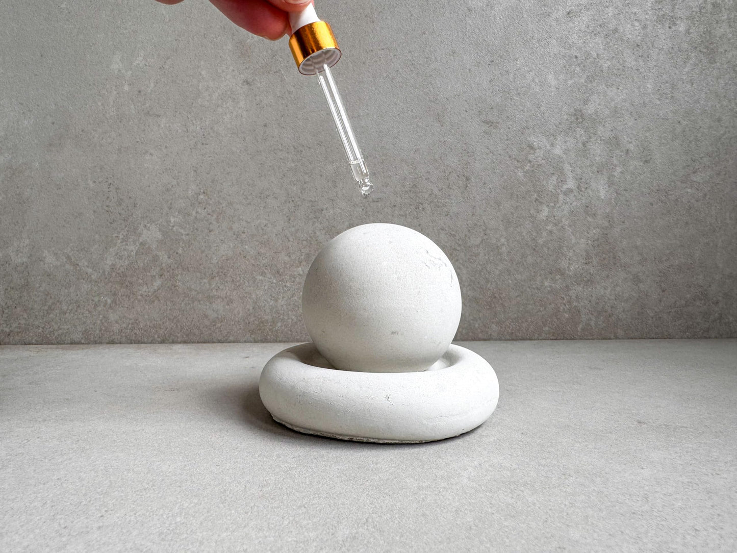 Concrete Essential Oil Diffuser, Aromatherapy Sphere, Passive Dome Diffuser, Cement Decor, Fragrance Air Freshener, Cement Diffuser Stone, Ball Ornament, Non-Electric Diffusing Stone