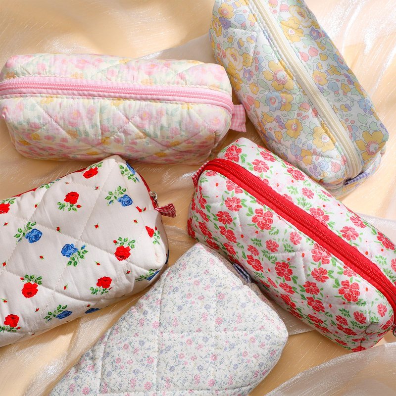 Paterr 10 Pcs Quilted Makeup Bag Bulk Cotton Floral Cosmetic Bag Women Girls Bridesmaid Gifts Cute Makeup Pouch Coquette Aesthetic Travel Toiletry Organizer(Classic Style,7.87 x 4.72 x 3.15 Inches)