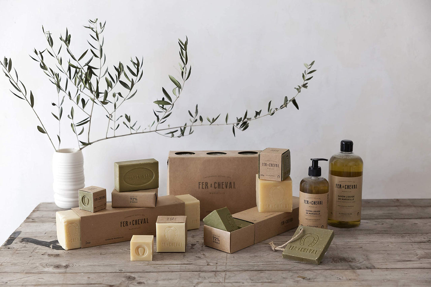 Fer à Cheval Savon De Marseille Liquid Soap, Organic Olive Oil Soap, 1 L / 33.81 fl oz